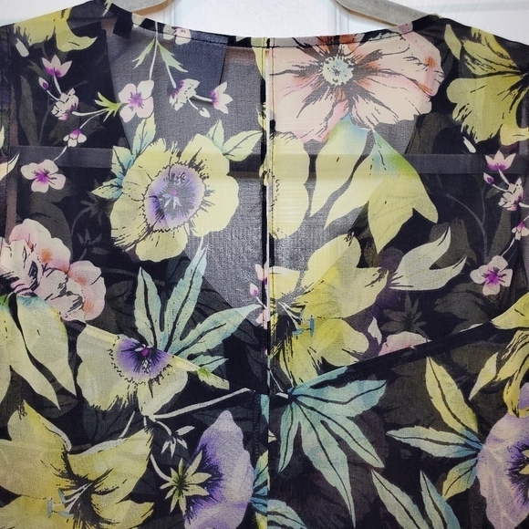 Cabi #3265 Osaka Nights Floral V-neck ruffle sleeveless sheer blouse S - Picture 5 of 10